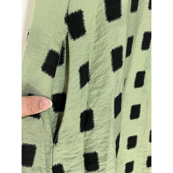 Cut Loose Womens Size Medium Cowl Neck A-Line Mini Dress Geo Print Green Black - Picture 8 of 11